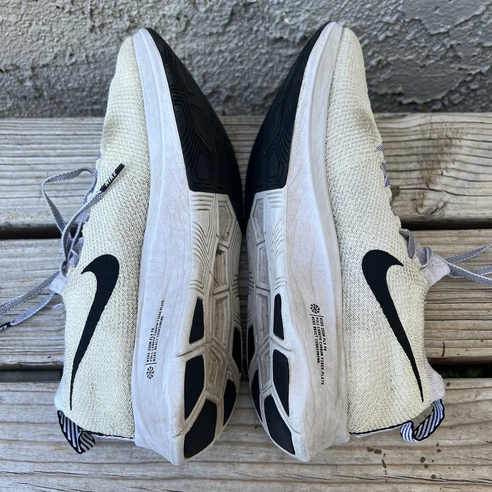 Nike Shoes Women Size 7.5 Zoom Fly Flyknit White/Black AR4562-101